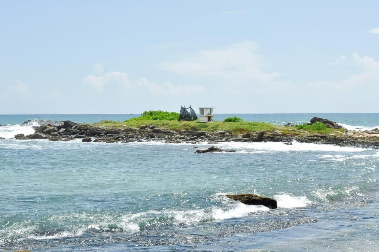 Sea Bay Inn Tangalle Bagian luar foto