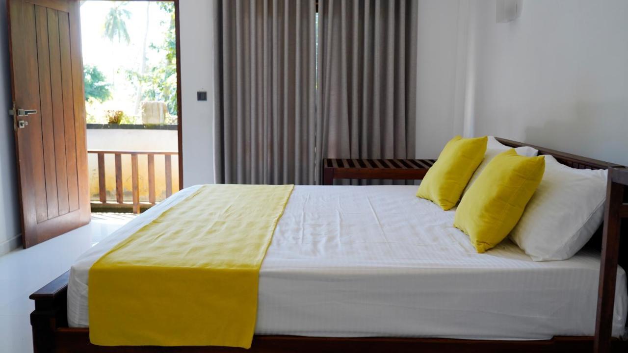 Sea Bay Inn Tangalle Bagian luar foto