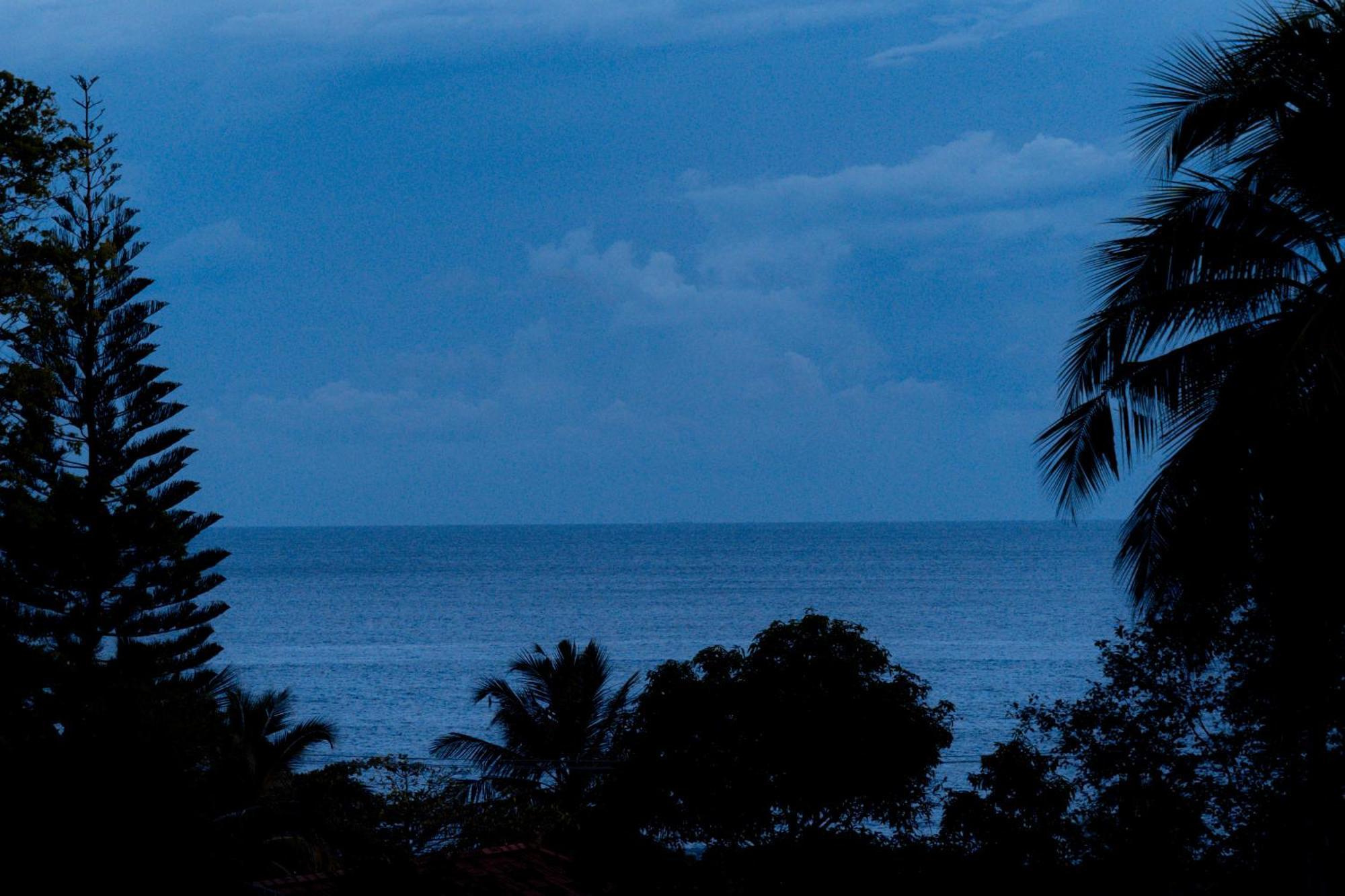 Sea Bay Inn Tangalle Bagian luar foto