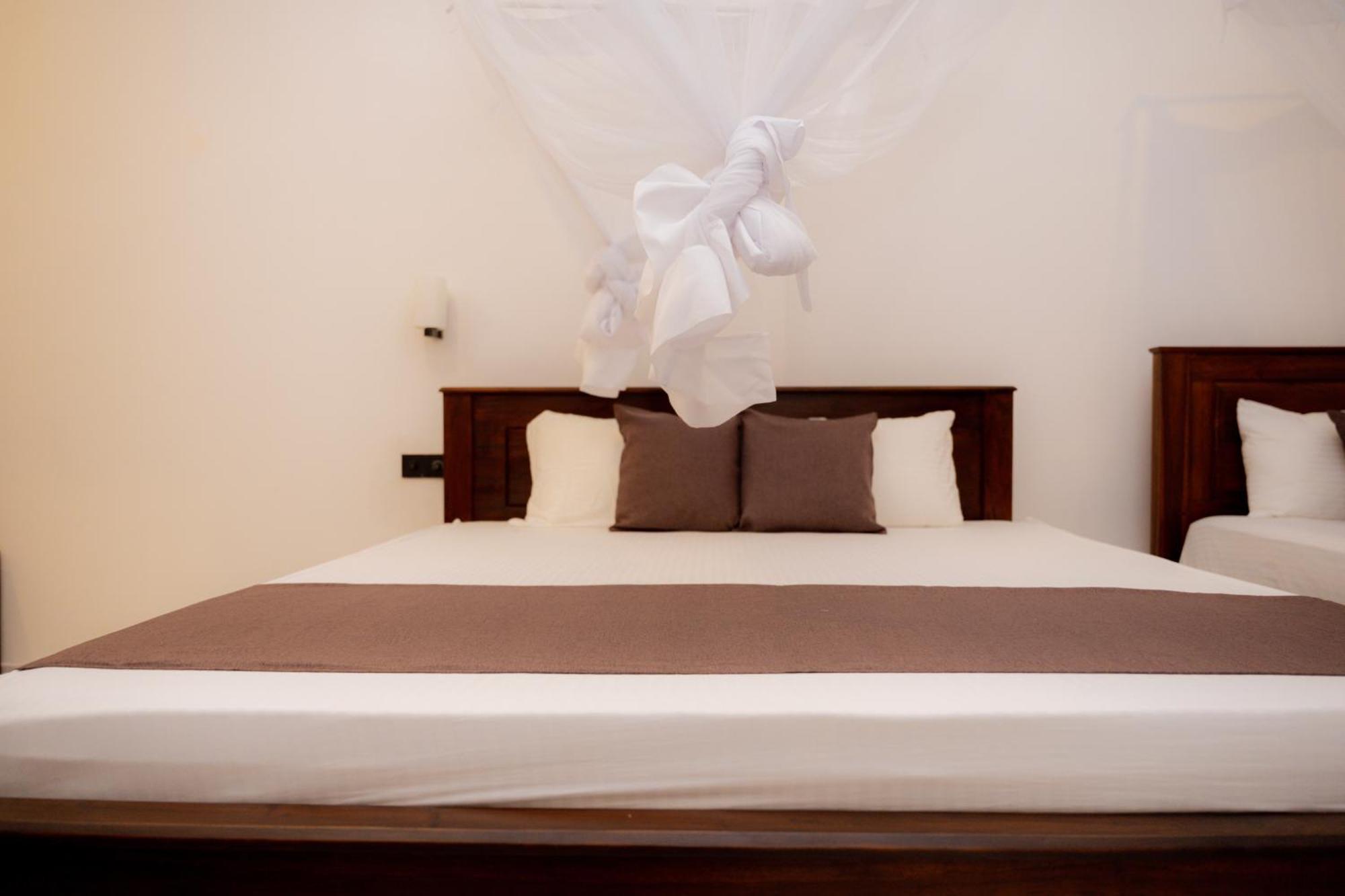 Sea Bay Inn Tangalle Bagian luar foto