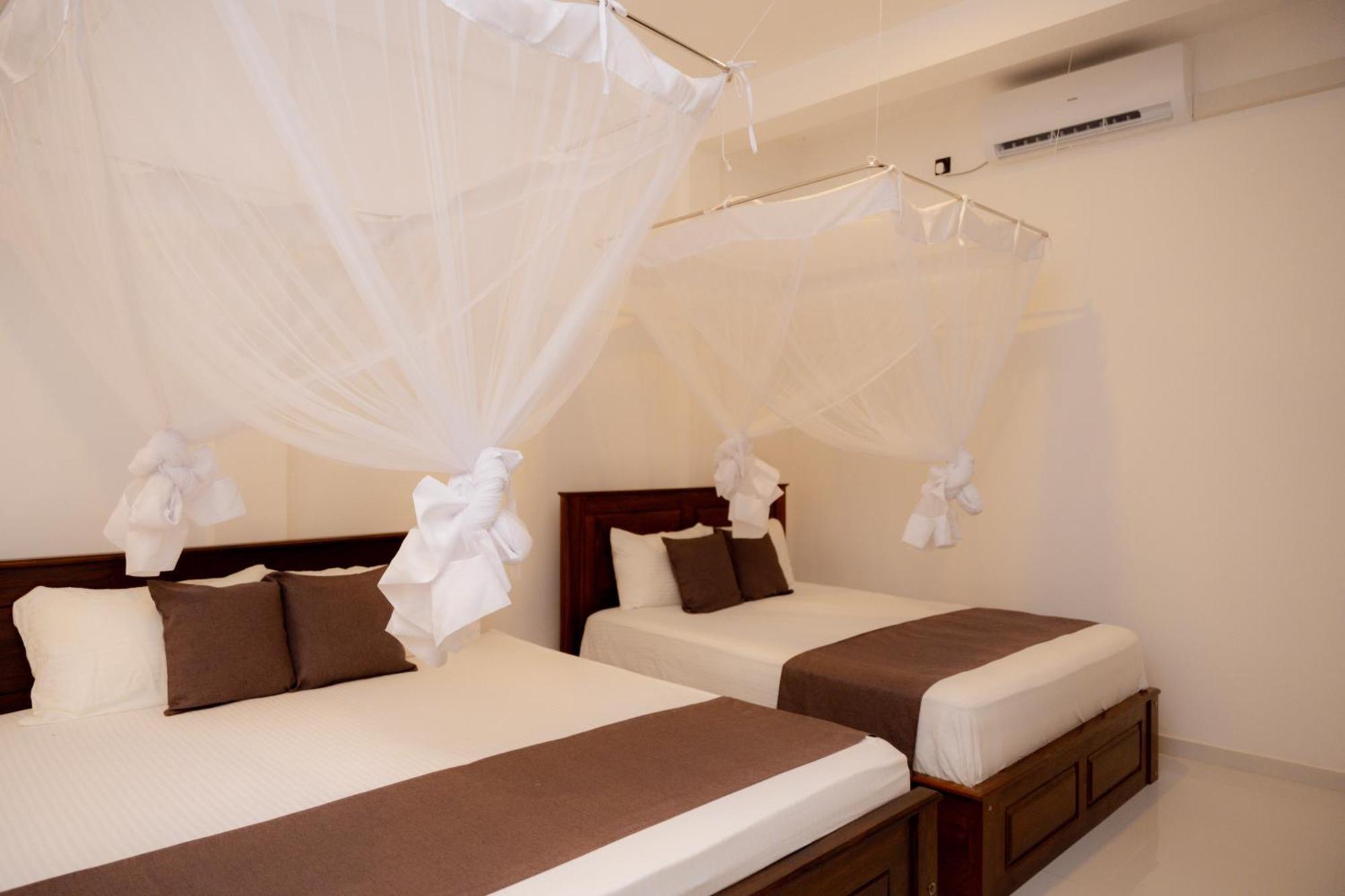 Sea Bay Inn Tangalle Bagian luar foto