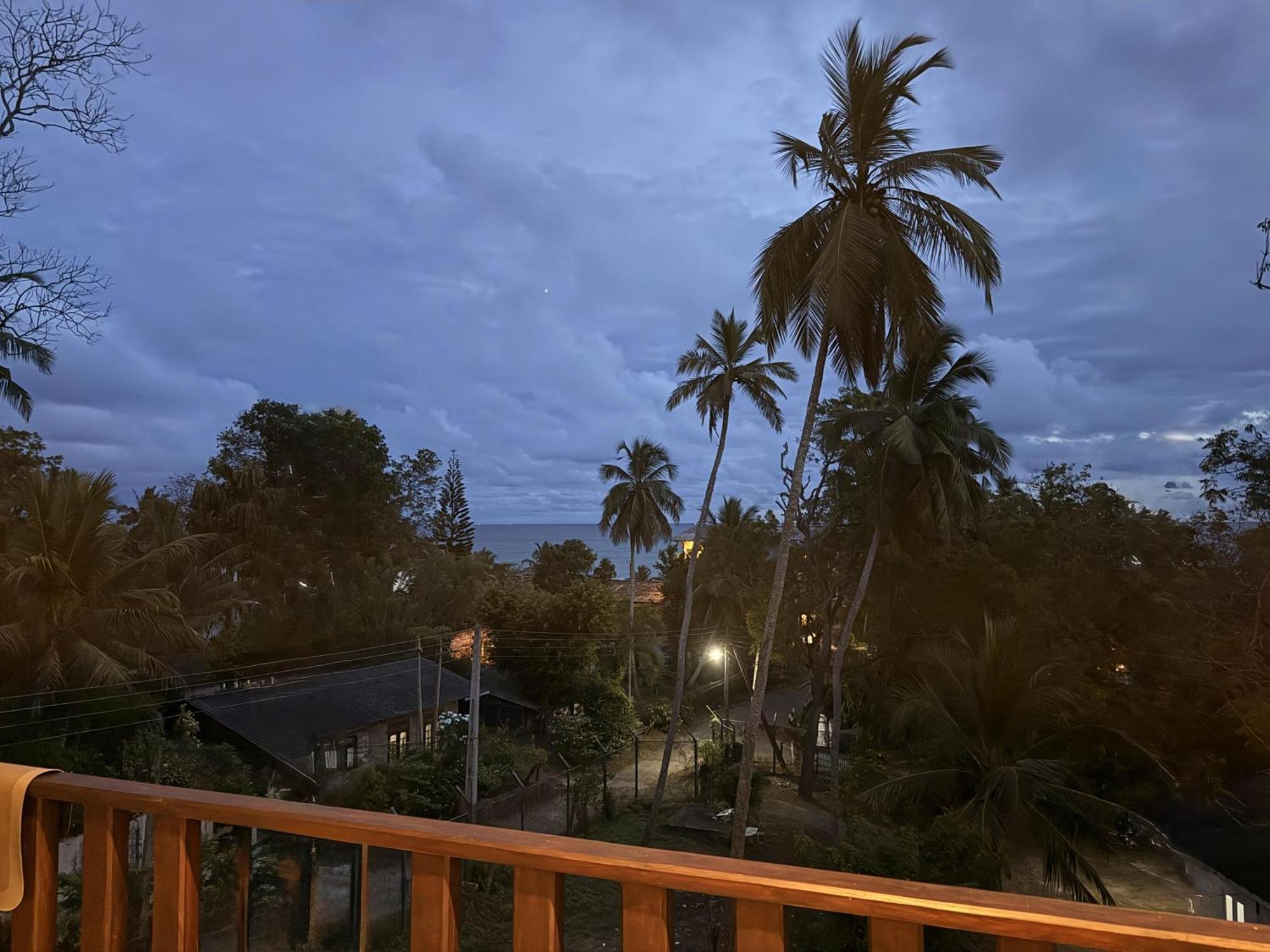 Sea Bay Inn Tangalle Bagian luar foto